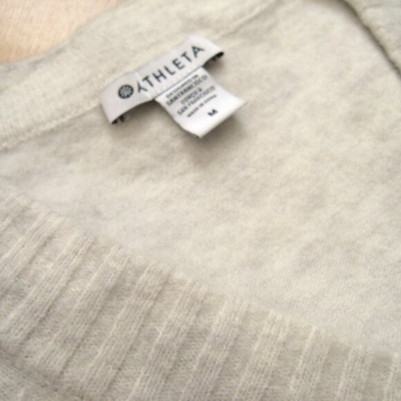 Athleta Westwood V Neck Sweater Size M Cream Merino Wool Blend Ribbed Trim - Picture 5 of 10